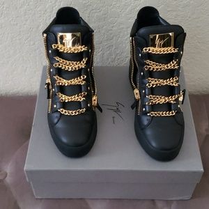 GIUSEPPE ZANOTTI
 Men Shoes